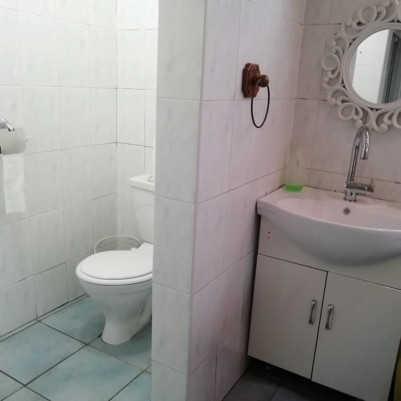 6 Bedroom Property for Sale in Escombe KwaZulu-Natal