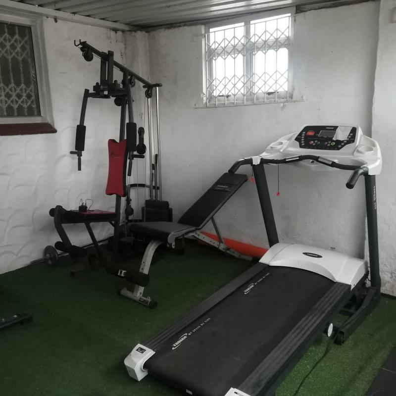 6 Bedroom Property for Sale in Escombe KwaZulu-Natal