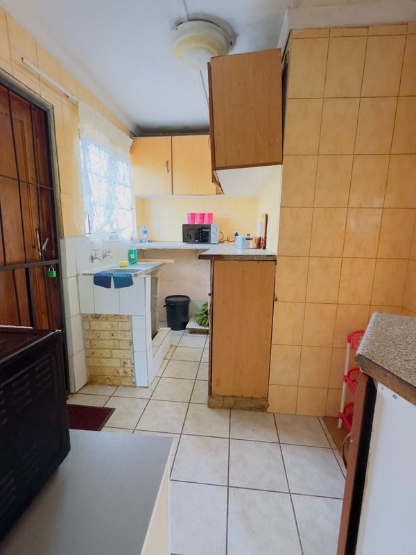 2 Bedroom Property for Sale in Umlazi D KwaZulu-Natal