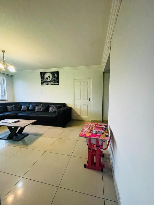 2 Bedroom Property for Sale in Durban Central KwaZulu-Natal