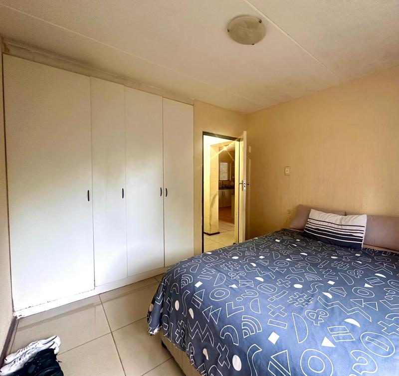 2 Bedroom Property for Sale in Montclair KwaZulu-Natal