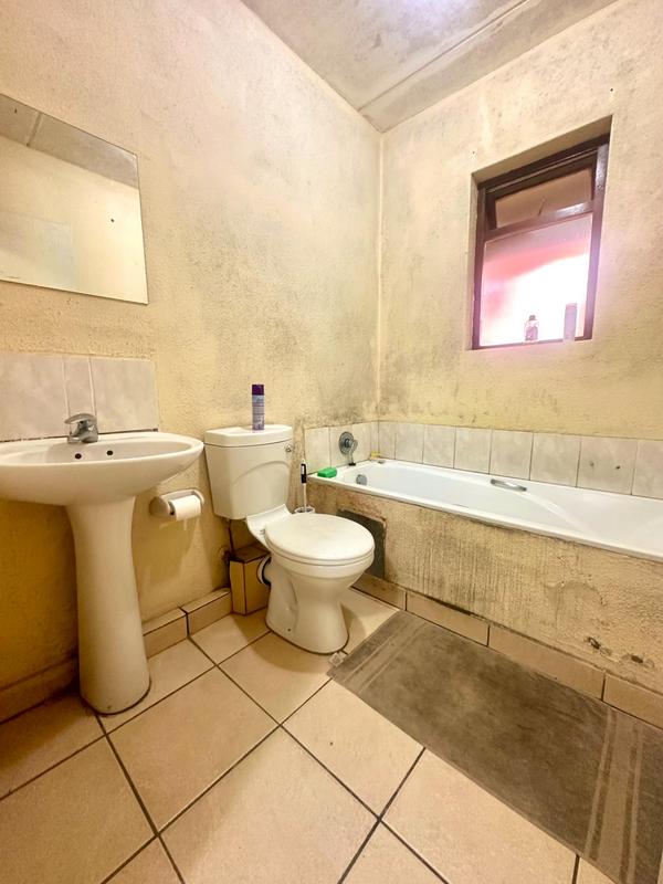 2 Bedroom Property for Sale in Montclair KwaZulu-Natal