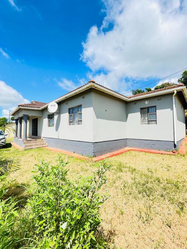 4 Bedroom Property for Sale in Umlazi KwaZulu-Natal