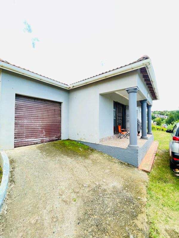 4 Bedroom Property for Sale in Umlazi KwaZulu-Natal