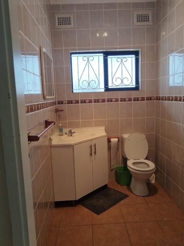 5 Bedroom Property for Sale in Widenham KwaZulu-Natal