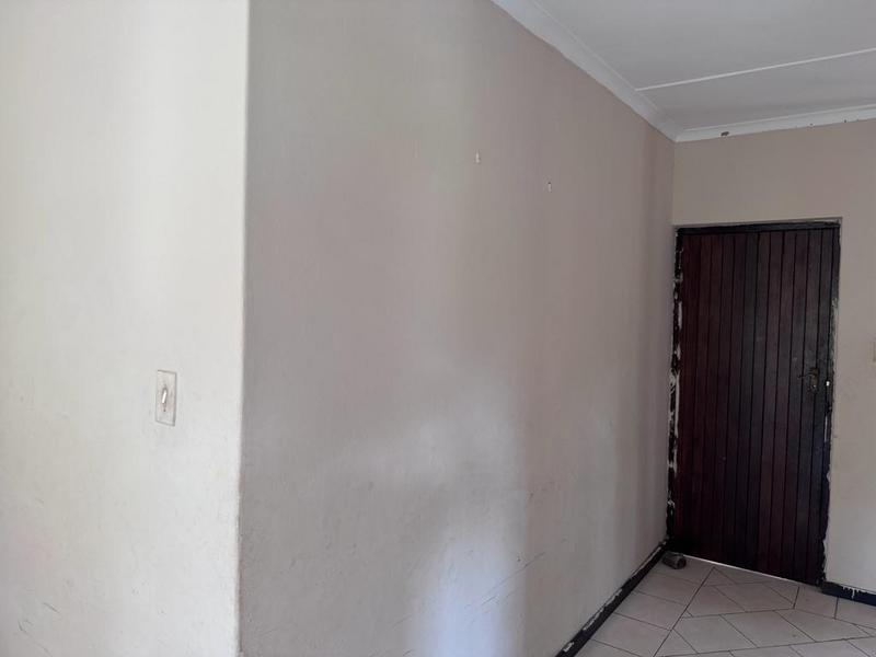 3 Bedroom Property for Sale in Kwandengezi KwaZulu-Natal