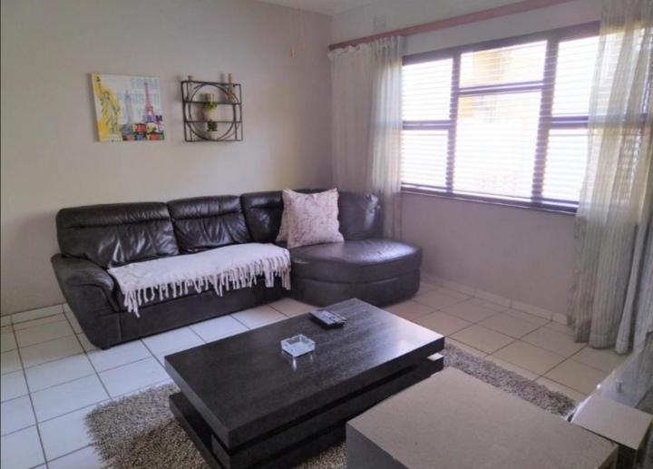 3 Bedroom Property for Sale in Meer En See KwaZulu-Natal