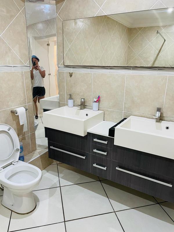 To Let 2 Bedroom Property for Rent in Margate KwaZulu-Natal