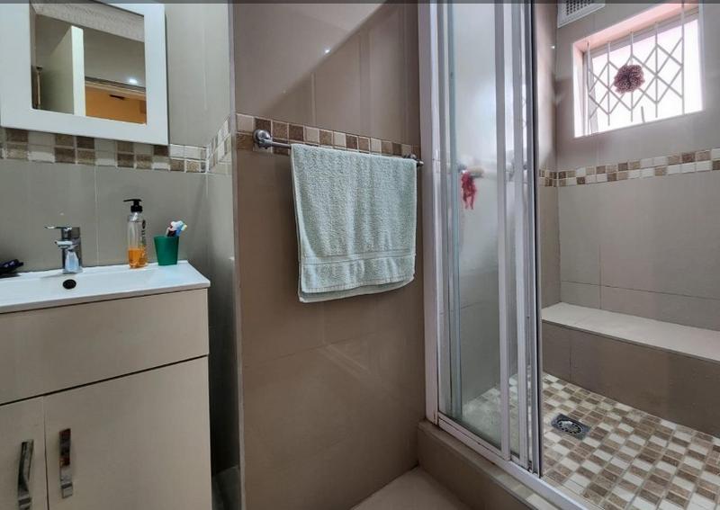 To Let 3 Bedroom Property for Rent in Bluff KwaZulu-Natal