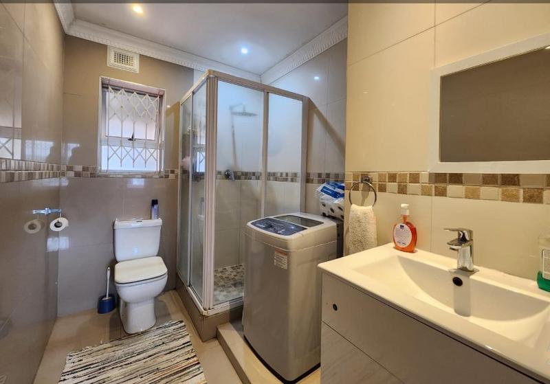 To Let 3 Bedroom Property for Rent in Bluff KwaZulu-Natal