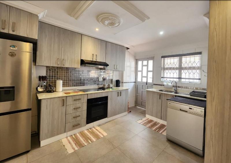To Let 3 Bedroom Property for Rent in Bluff KwaZulu-Natal