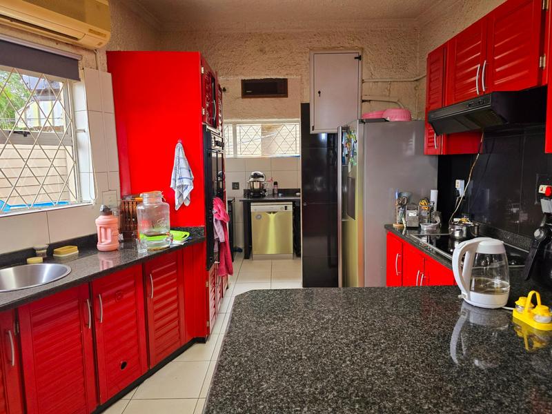 4 Bedroom Property for Sale in Reservoir Hills KwaZulu-Natal