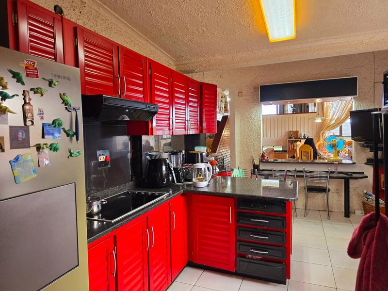 4 Bedroom Property for Sale in Reservoir Hills KwaZulu-Natal