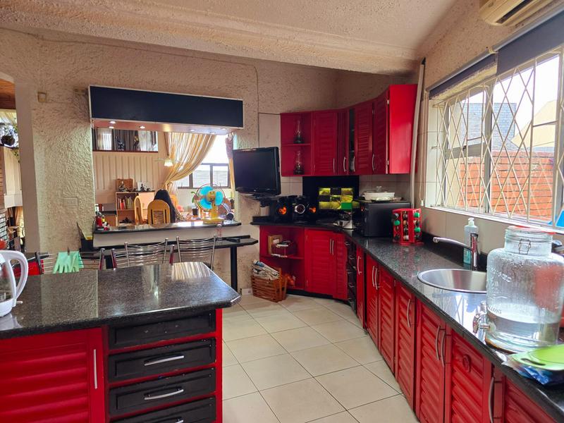 4 Bedroom Property for Sale in Reservoir Hills KwaZulu-Natal