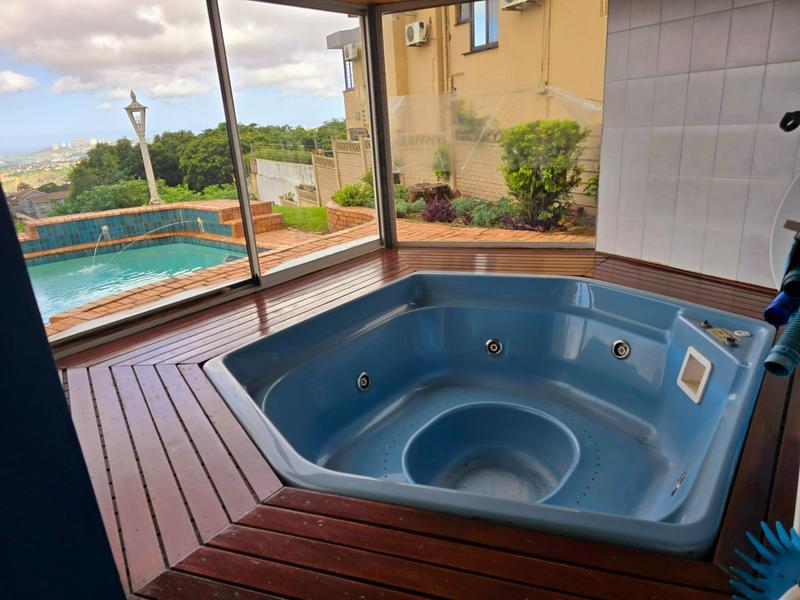 4 Bedroom Property for Sale in Reservoir Hills KwaZulu-Natal