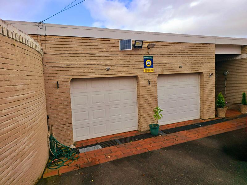 4 Bedroom Property for Sale in Reservoir Hills KwaZulu-Natal