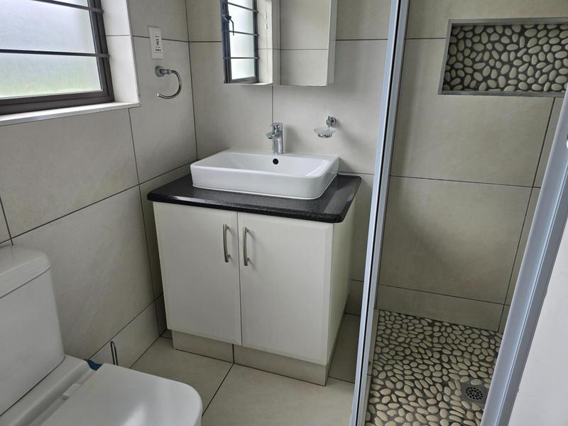 2 Bedroom Property for Sale in Winklespruit KwaZulu-Natal