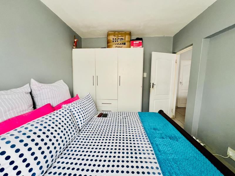 1 Bedroom Property for Sale in Newlands East KwaZulu-Natal