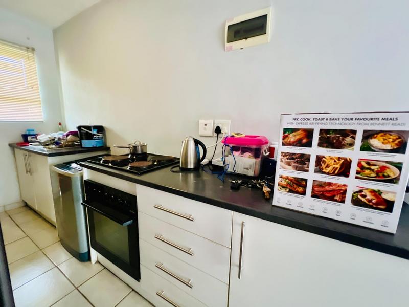 1 Bedroom Property for Sale in Newlands East KwaZulu-Natal