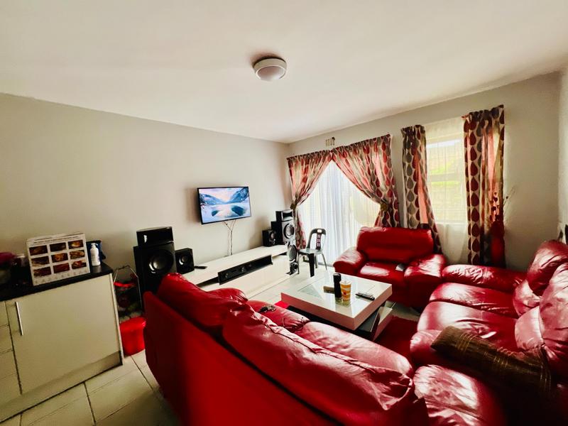 1 Bedroom Property for Sale in Newlands East KwaZulu-Natal