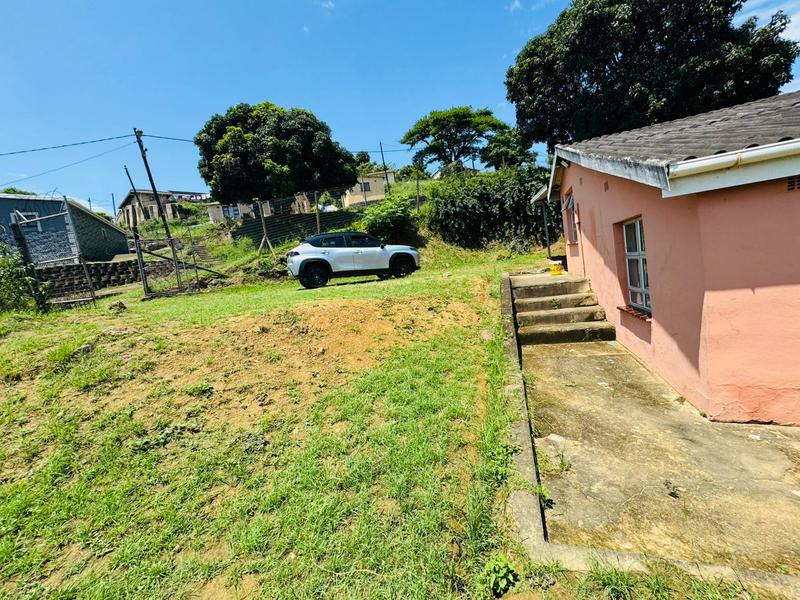 2 Bedroom Property for Sale in Umlazi KwaZulu-Natal