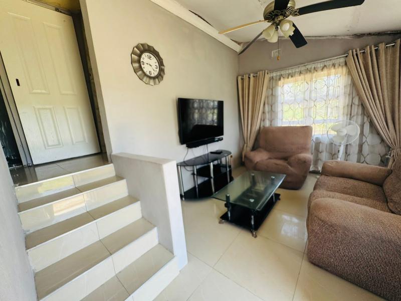 2 Bedroom Property for Sale in Umlazi KwaZulu-Natal