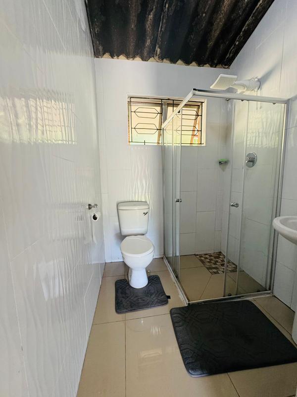 2 Bedroom Property for Sale in Umlazi KwaZulu-Natal