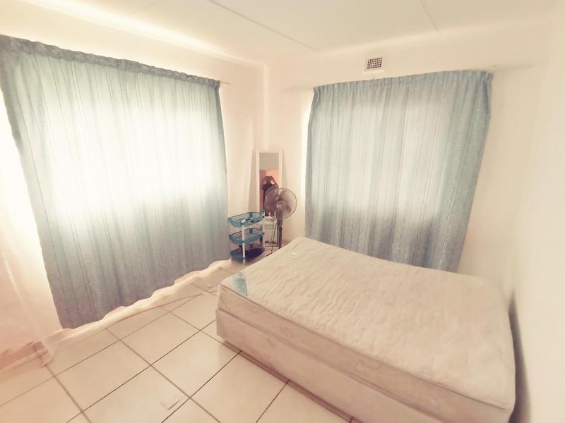 1 Bedroom Property for Sale in Reservoir Hills KwaZulu-Natal