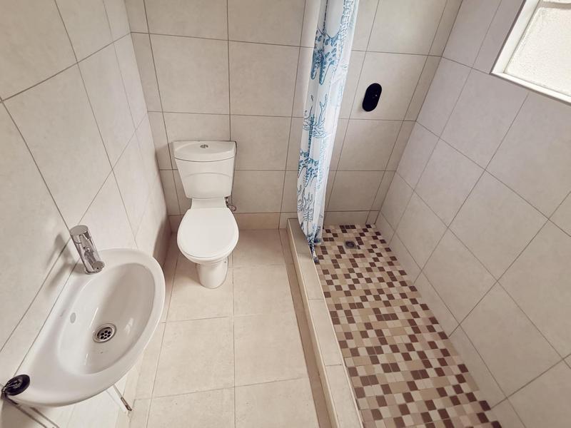 2 Bedroom Property for Sale in Clare Estate KwaZulu-Natal