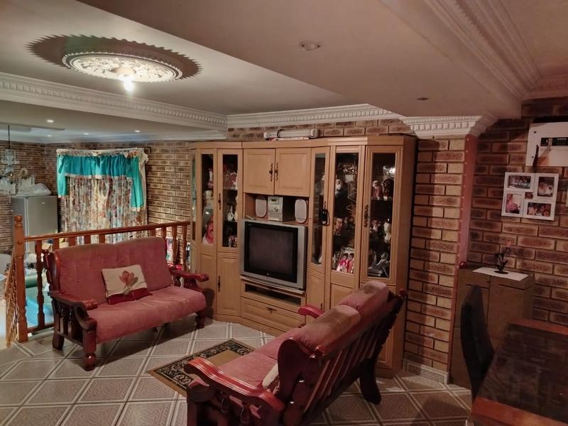 3 Bedroom Property for Sale in Newlands West KwaZulu-Natal