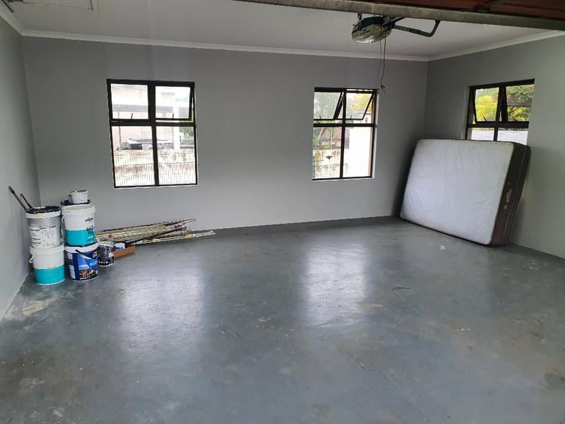 To Let 4 Bedroom Property for Rent in Izinga KwaZulu-Natal