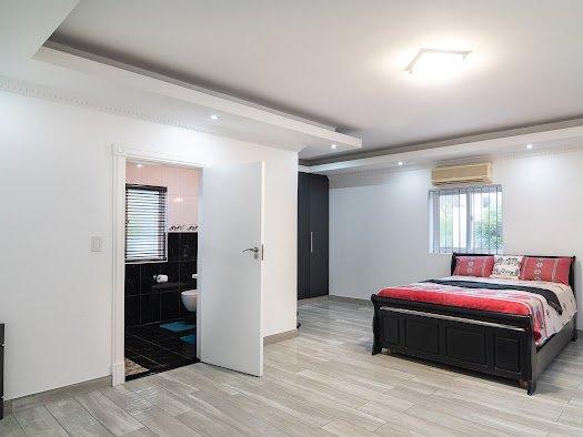 5 Bedroom Property for Sale in Sheffield Beach KwaZulu-Natal