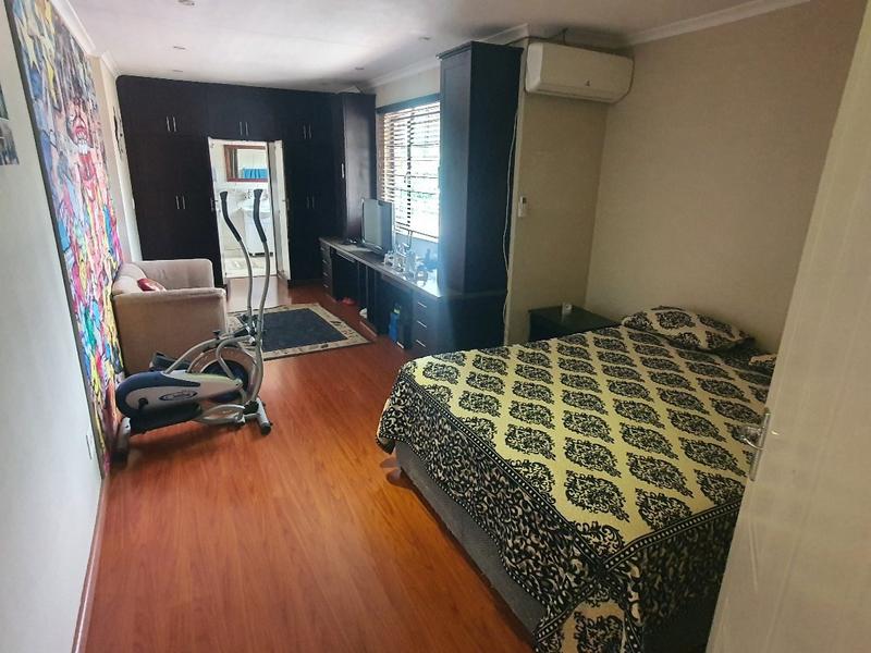 4 Bedroom Property for Sale in Somerset Park KwaZulu-Natal