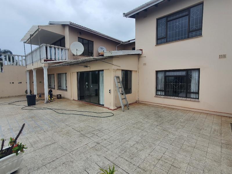 6 Bedroom Property for Sale in Umhlanga KwaZulu-Natal
