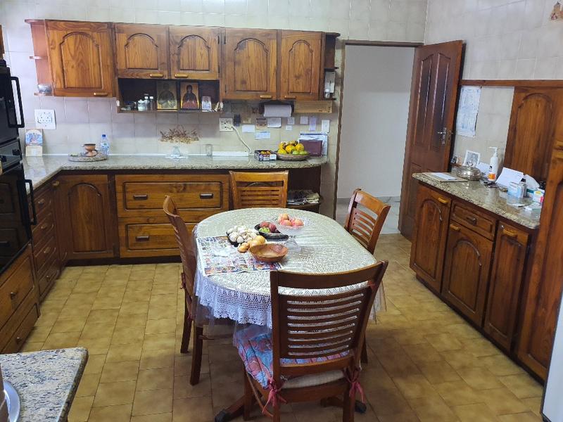 6 Bedroom Property for Sale in Umhlanga KwaZulu-Natal
