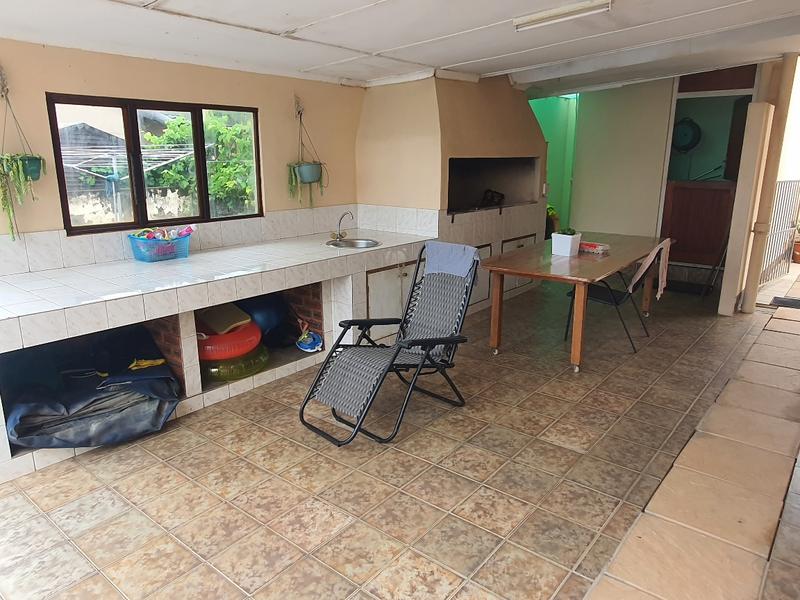 6 Bedroom Property for Sale in Umhlanga KwaZulu-Natal