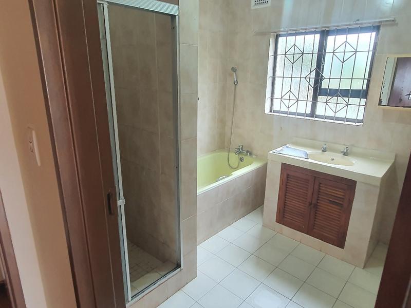 6 Bedroom Property for Sale in Umhlanga KwaZulu-Natal