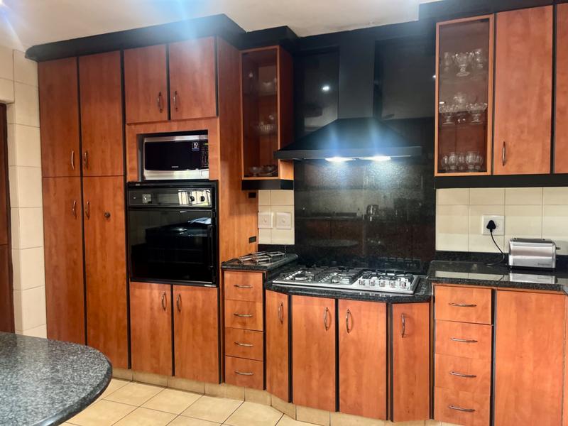 4 Bedroom Property for Sale in Reservoir Hills KwaZulu-Natal