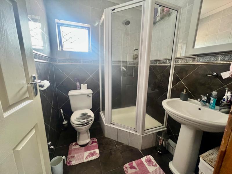 4 Bedroom Property for Sale in Reservoir Hills KwaZulu-Natal
