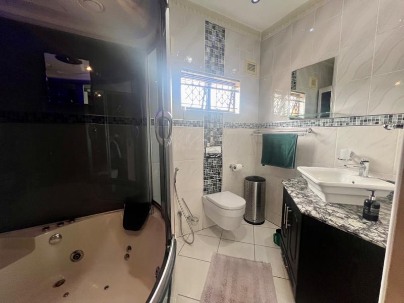 4 Bedroom Property for Sale in Reservoir Hills KwaZulu-Natal