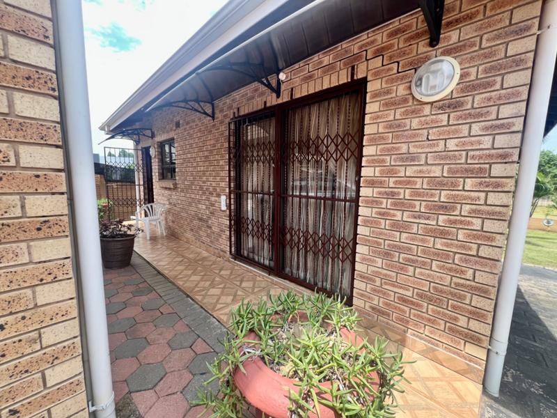 4 Bedroom Property for Sale in Reservoir Hills KwaZulu-Natal