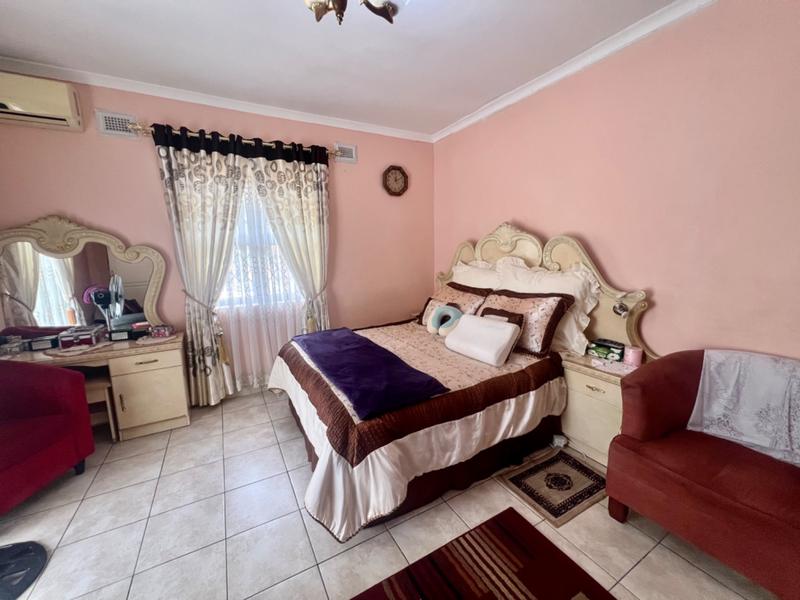 4 Bedroom Property for Sale in Reservoir Hills KwaZulu-Natal