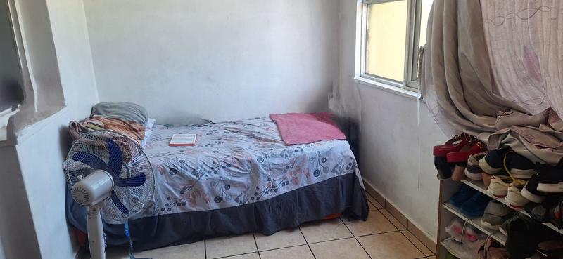 1 Bedroom Property for Sale in Esplanade KwaZulu-Natal