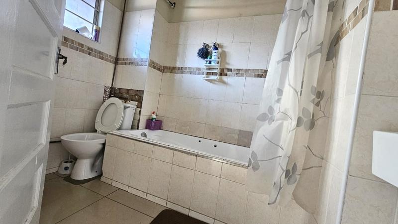 1 Bedroom Property for Sale in South Beach KwaZulu-Natal