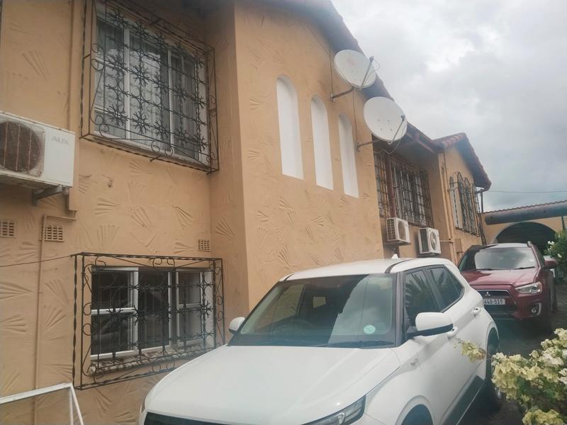 5 Bedroom Property for Sale in Avoca KwaZulu-Natal