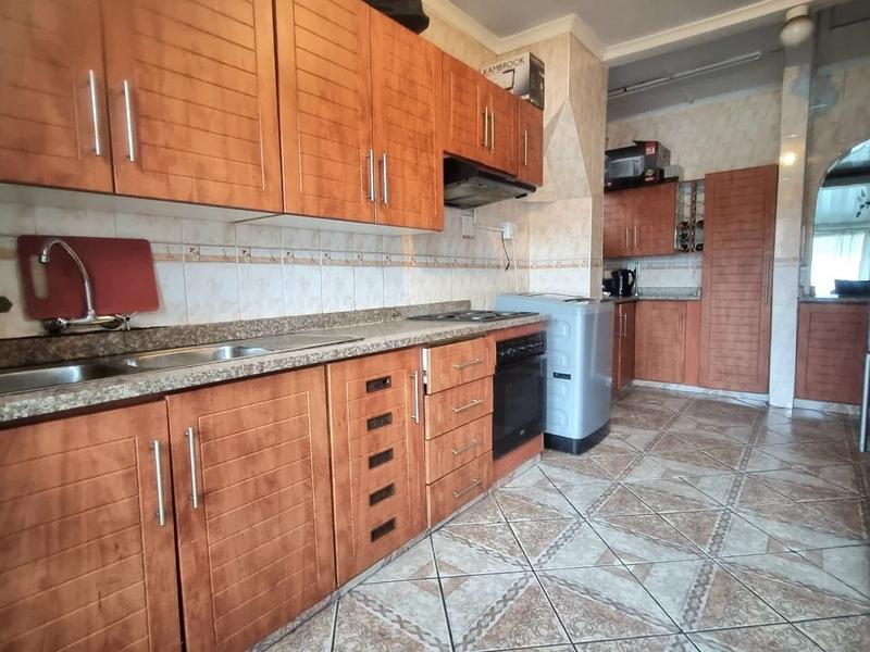 3 Bedroom Property for Sale in Glenwood KwaZulu-Natal