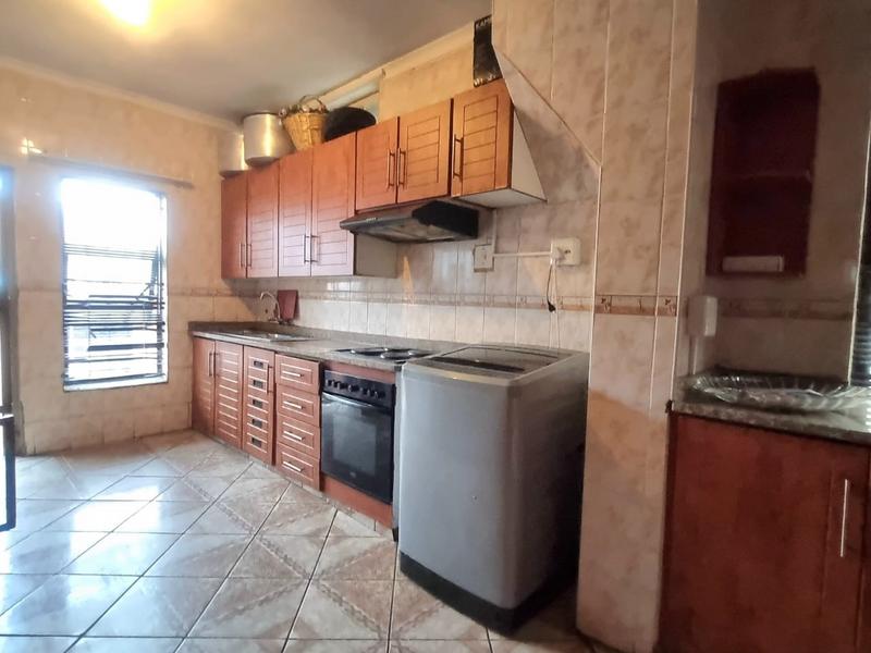 3 Bedroom Property for Sale in Glenwood KwaZulu-Natal