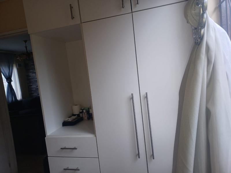 2 Bedroom Property for Sale in Umlazi KwaZulu-Natal