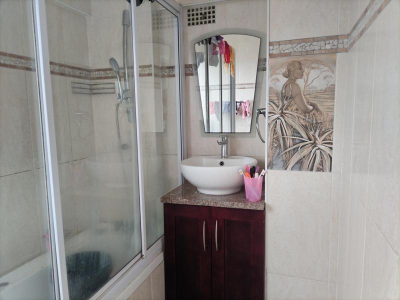 2 Bedroom Property for Sale in Pinetown KwaZulu-Natal