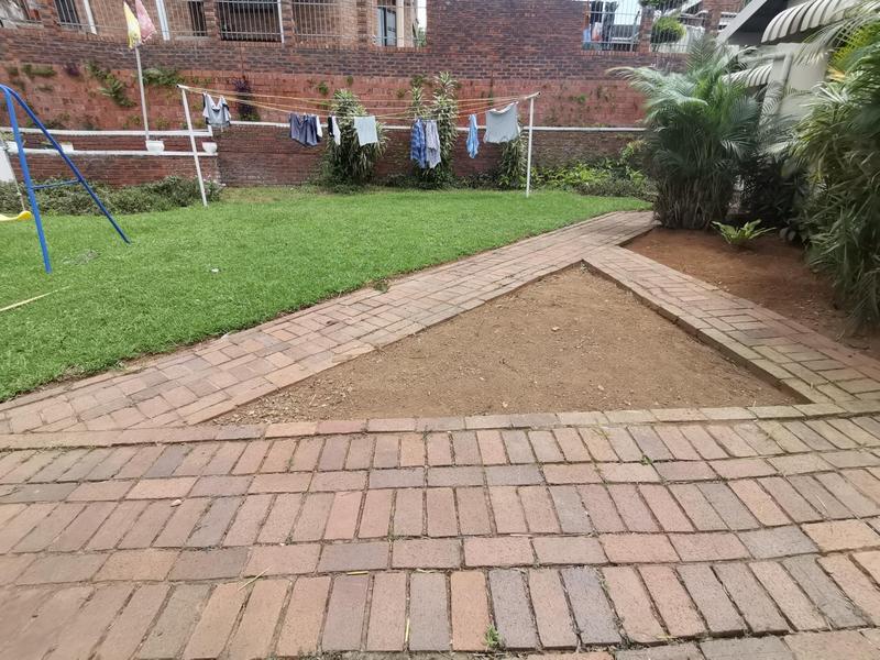1 Bedroom Property for Sale in Reservoir Hills KwaZulu-Natal